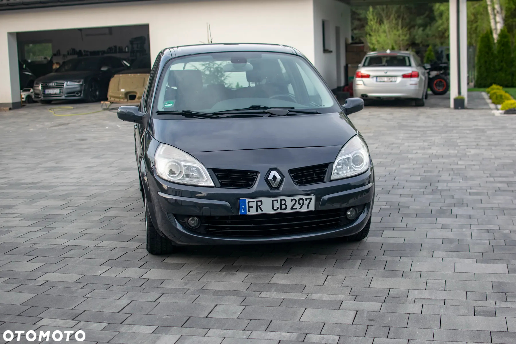 Renault Scenic - 29