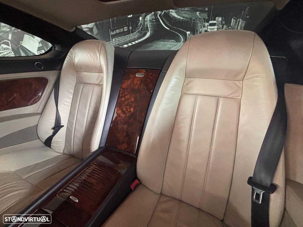 Bentley Continental GT - 10
