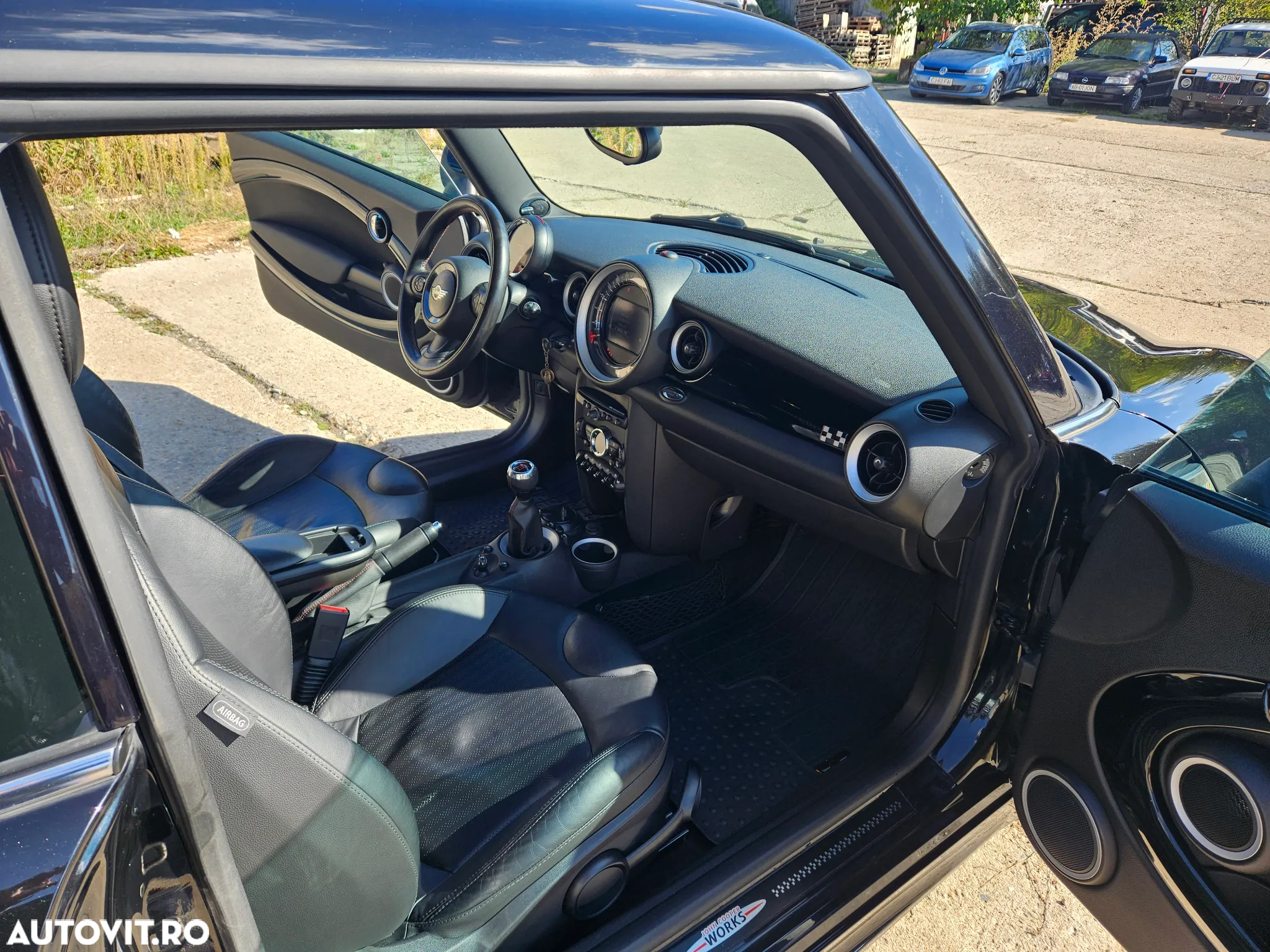 Mini Cooper John Works - 6