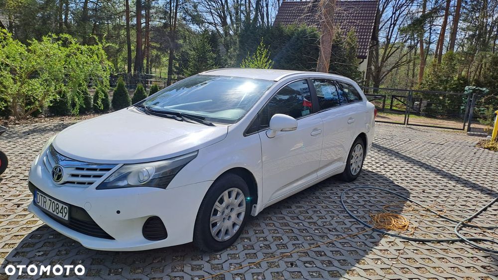Toyota Avensis - 1