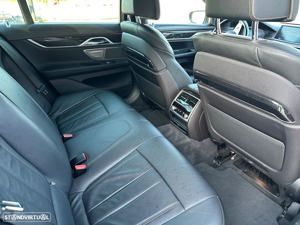 BMW 730 d Auto - 31