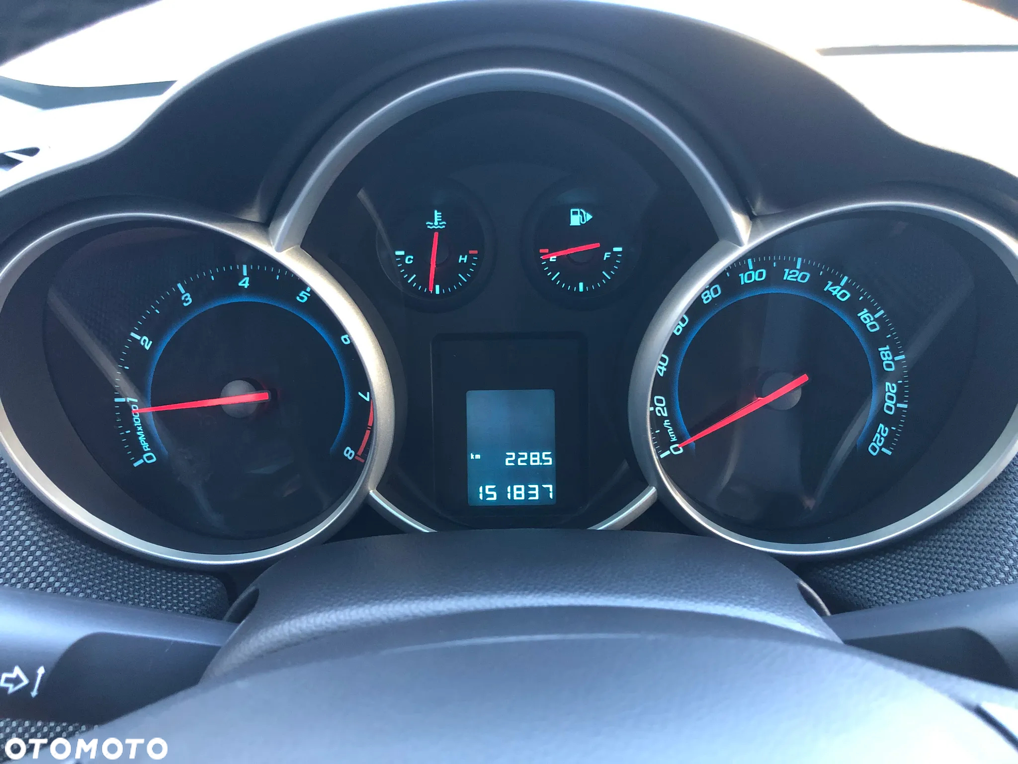 Chevrolet Cruze 1.6 LS - 16