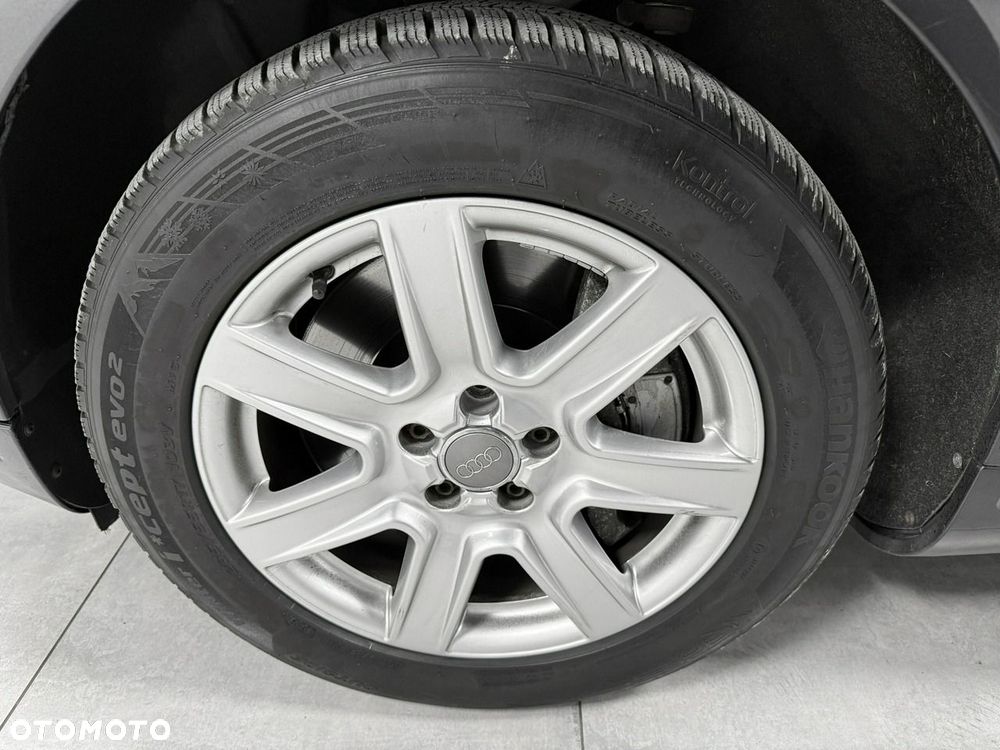 Audi A8 4.2 Quattro - 12