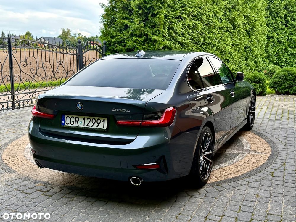 BMW Seria 3 330e Luxury Line sport - 15