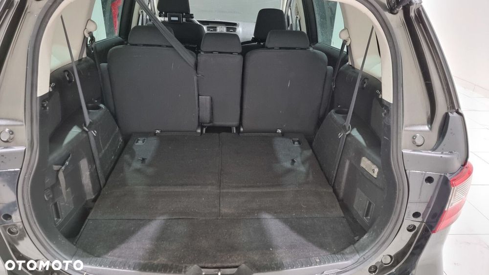 Mazda 5 - 12