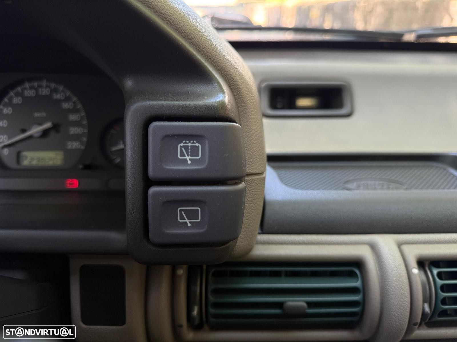 Land Rover Freelander - 40