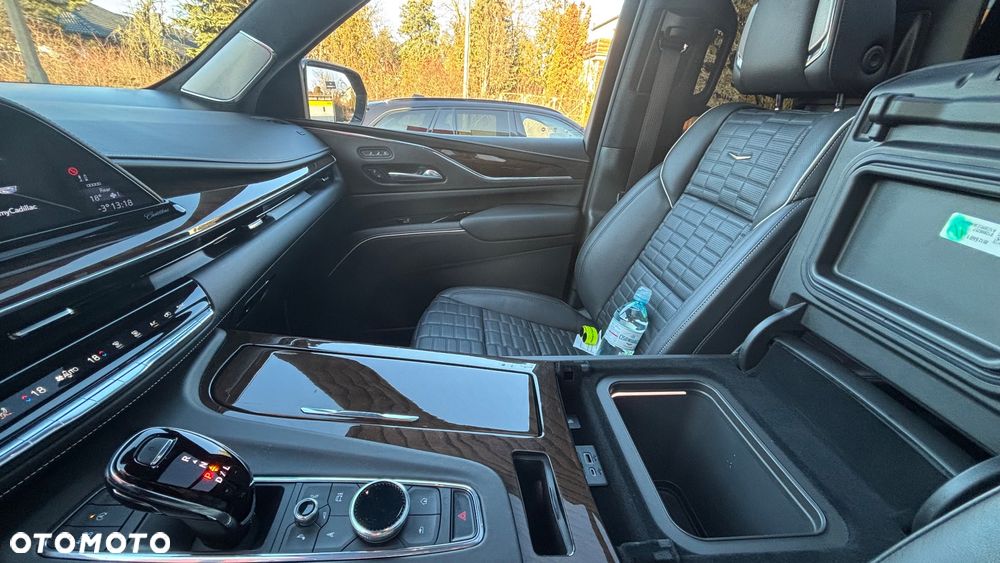 Cadillac Escalade 6.2 V8 AWD AT Platinum - 15