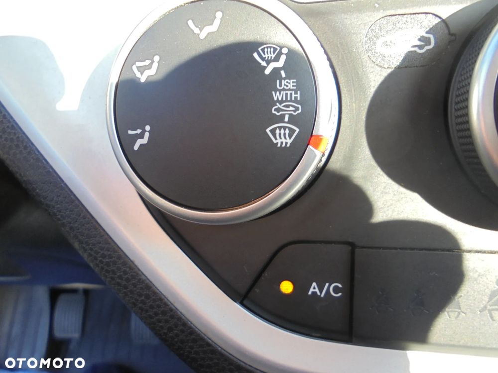 Kia Picanto 1.0 Attract - 27