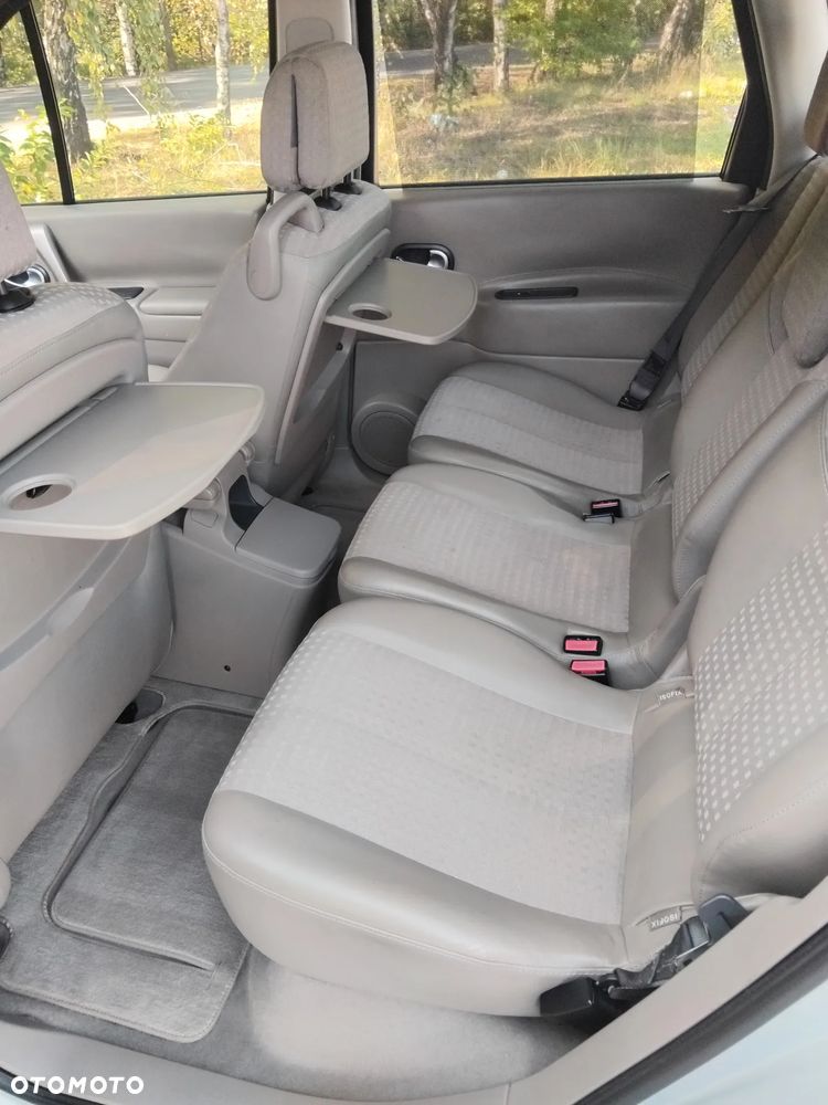 Renault Scenic - 9