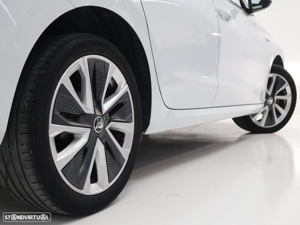 Skoda Fabia 1.0 TSI First Edtion - 6