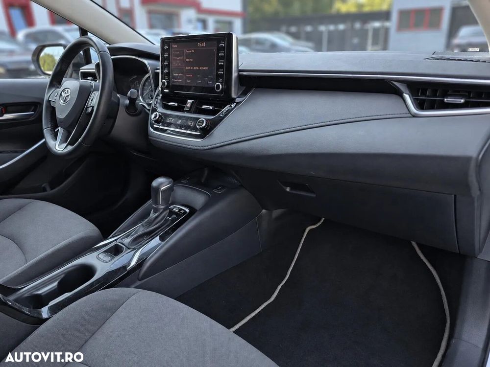 Toyota Corolla 1.8 HSD Business - 13