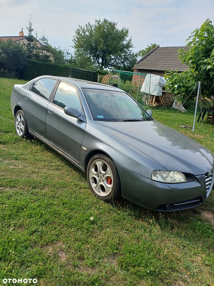 Alfa Romeo 166 - 2