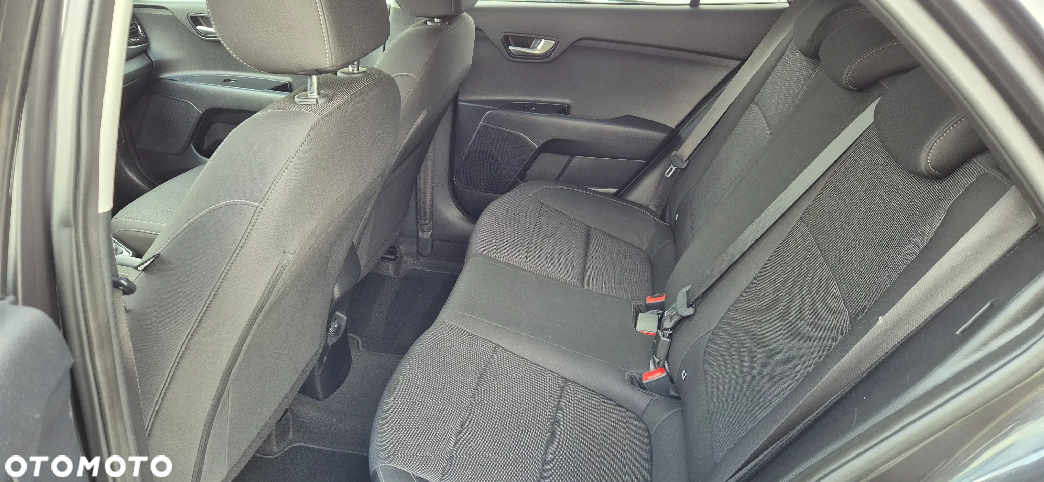 Kia Rio 1.4 L - 20