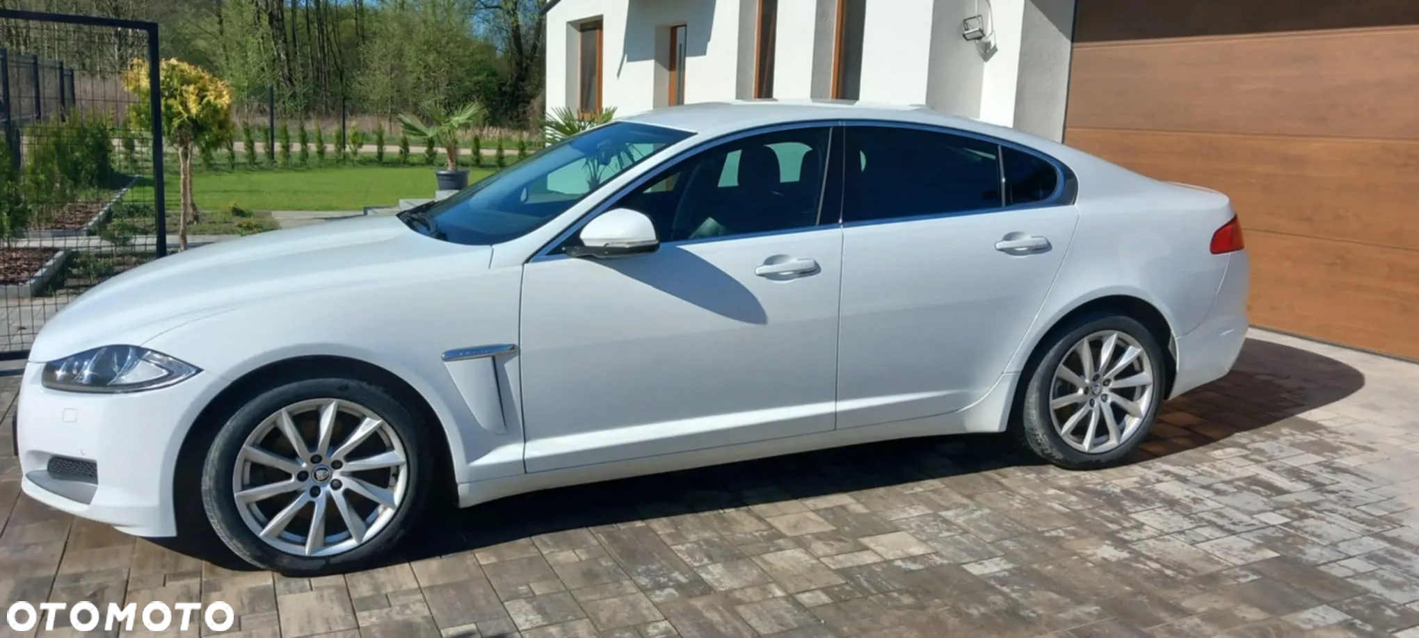 Jaguar XF 2.2 D Premium Luxury - 2