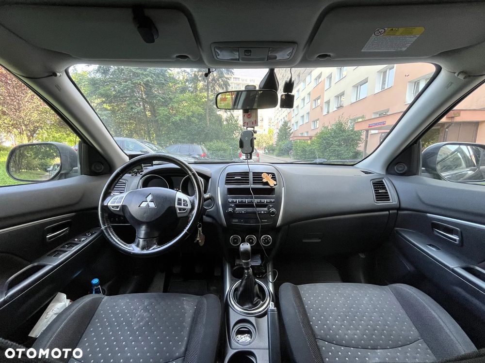 Mitsubishi ASX - 5