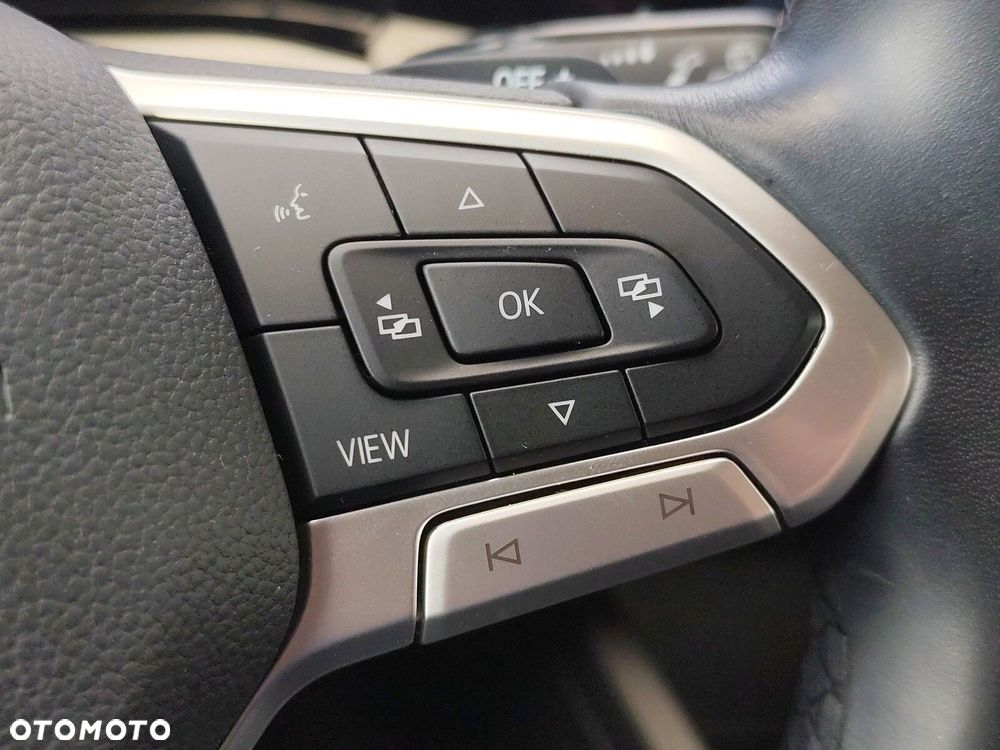 Volkswagen Golf Variant - 32