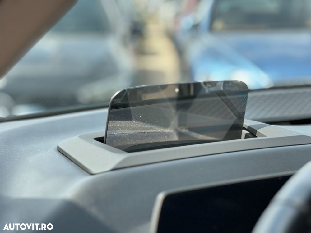BMW Seria 2 218i - 17
