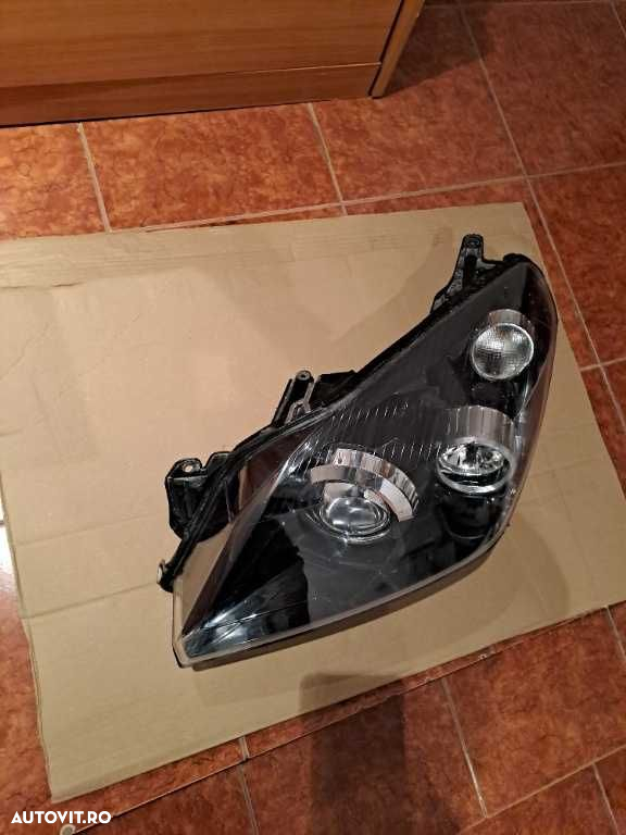 Far stanga bi-xenon adaptiv Opel Astra H - 2