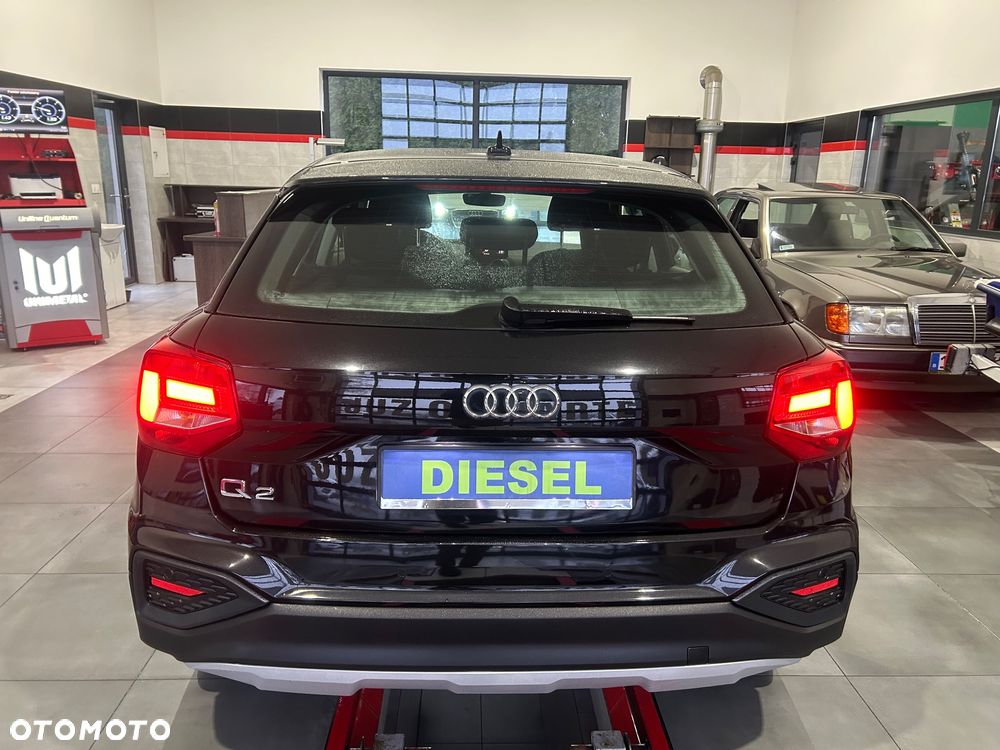 Audi Q2 35 TDI S tronic design - 22