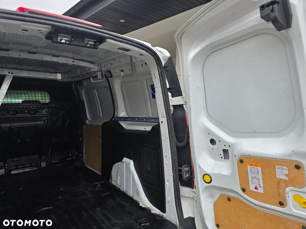 Ford Transit Connect - 13