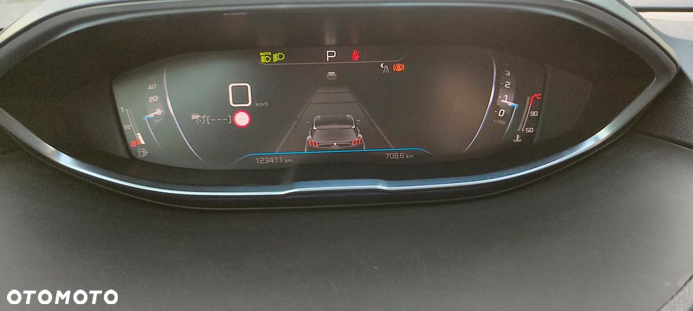 Peugeot 5008 2.0 BlueHDi GT Pack S&S EAT8 - 23