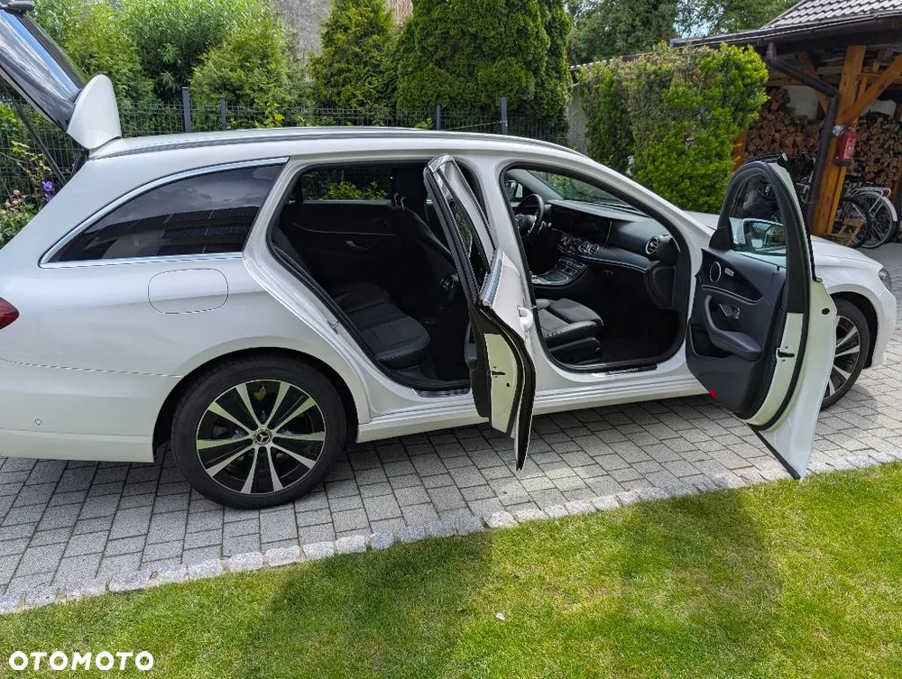 Mercedes-Benz Klasa E ver-300-de-avantgarde - 11