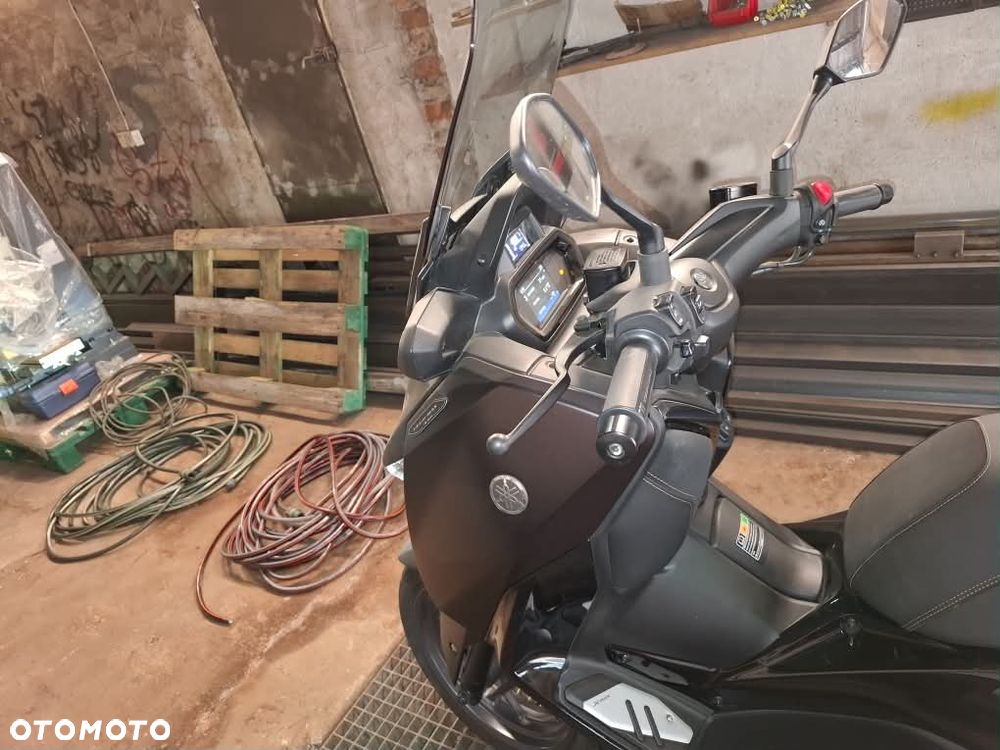 Yamaha X-max - 4