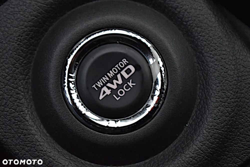 Mitsubishi Outlander 2.0 4WD - 27