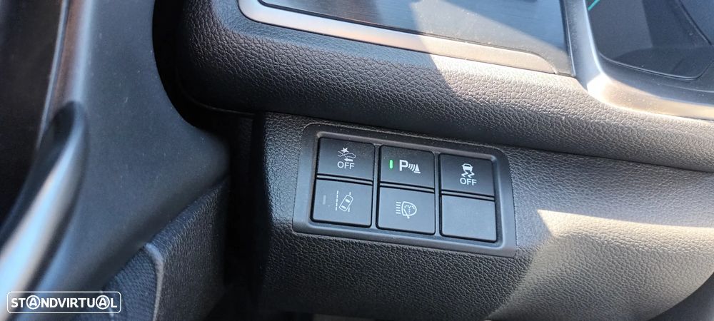 Honda Civic 1.0 i-VTEC Elegance Navi - 25