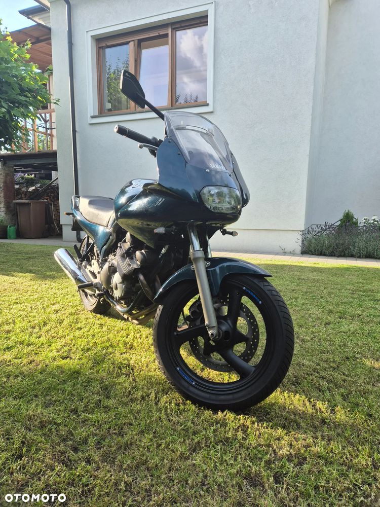 Yamaha XJ - 12