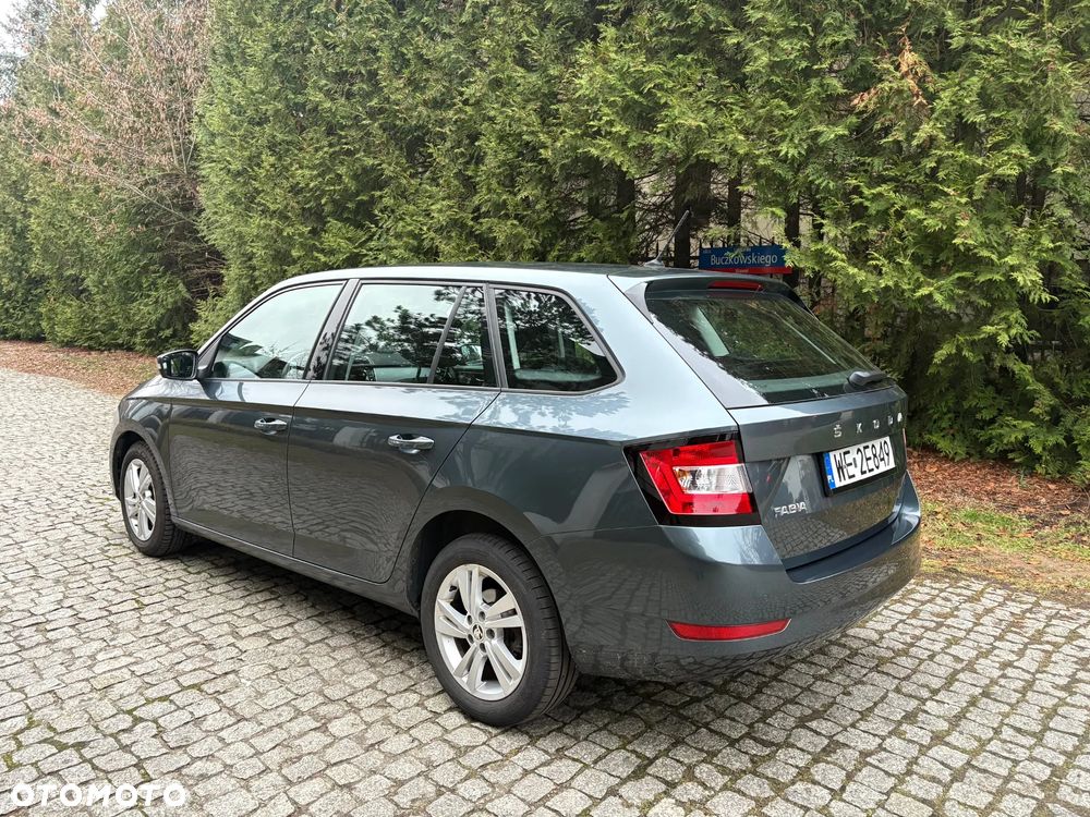 Skoda Fabia 1.0 TSI Ambition - 6