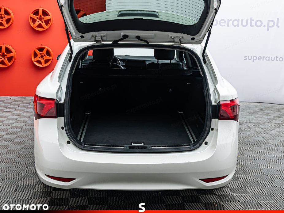 Toyota Avensis 2.0 D-4D Premium - 28