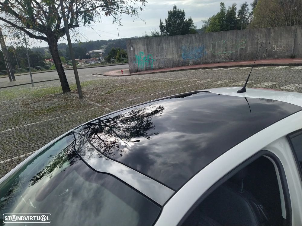 Peugeot 208 1.6 BlueHDi GT Line - 27