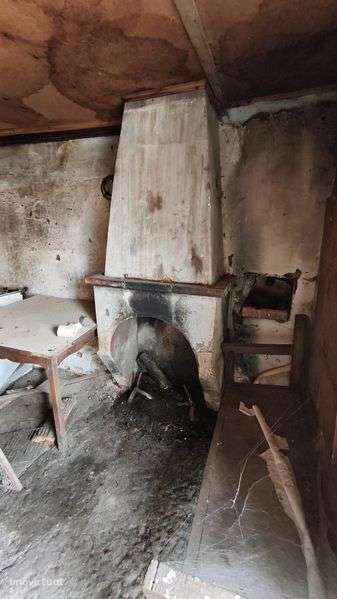 Casa para restauro - Grande imagem: 4/12