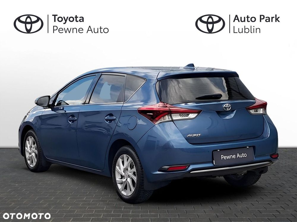 Toyota Auris - 4