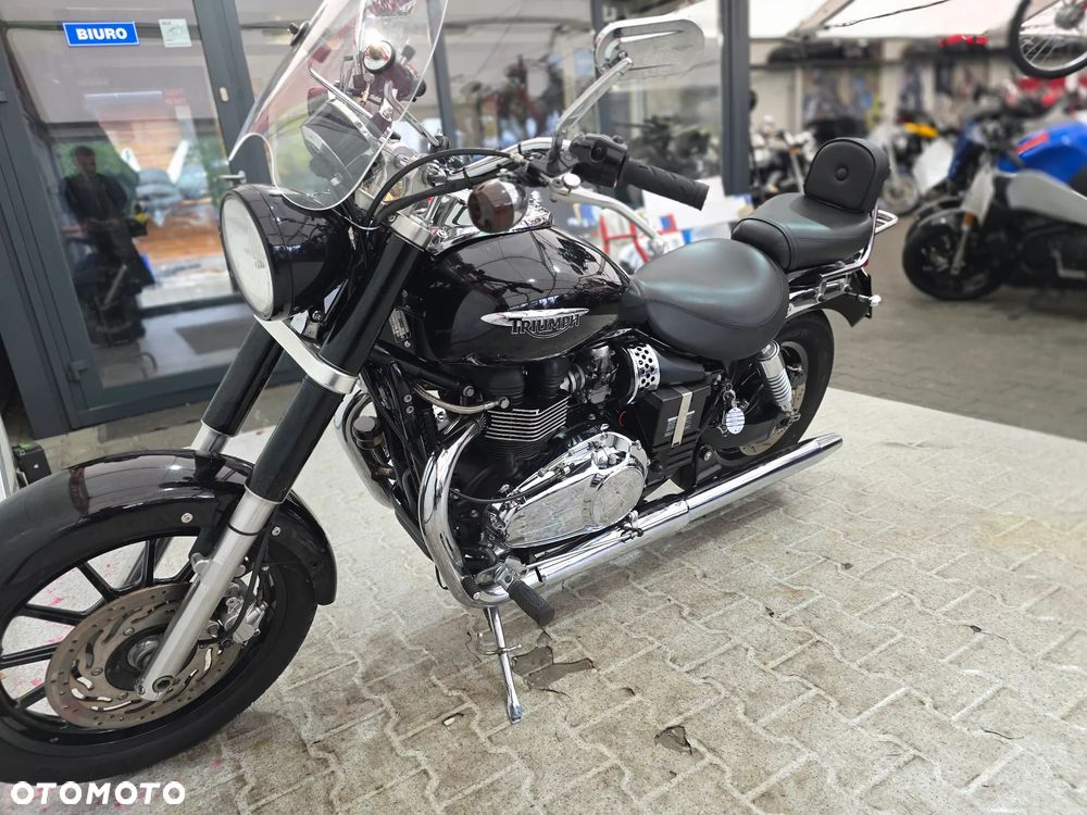 Triumph America - 24