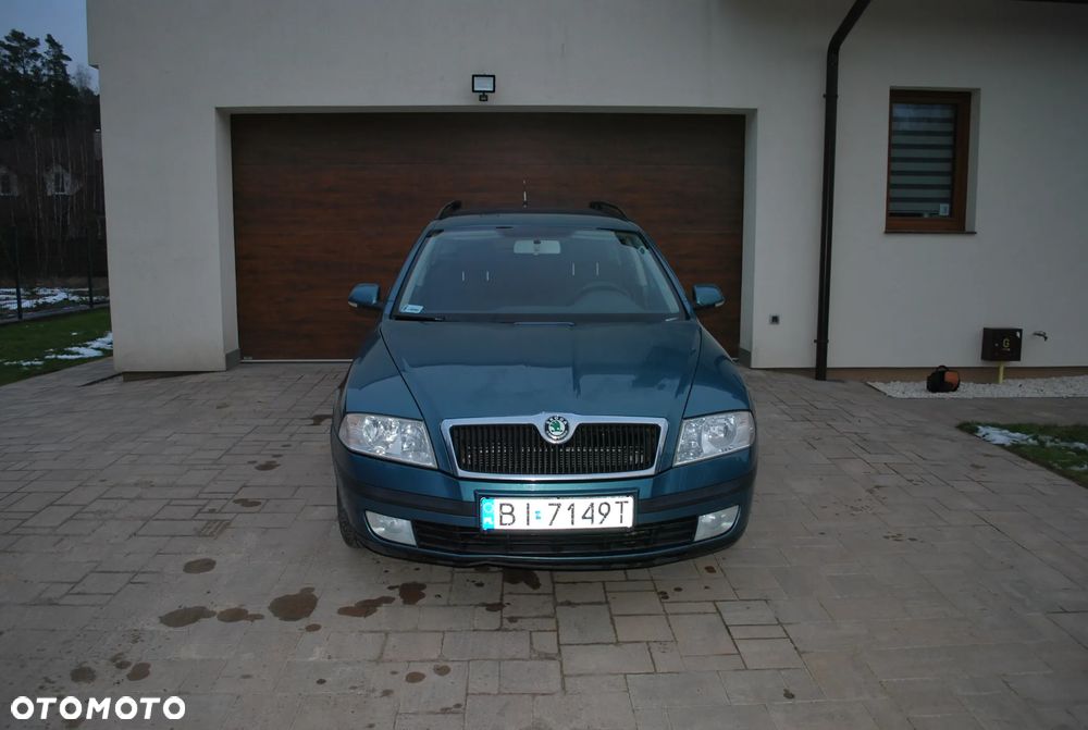 Skoda Octavia 1.6 Combi - 3