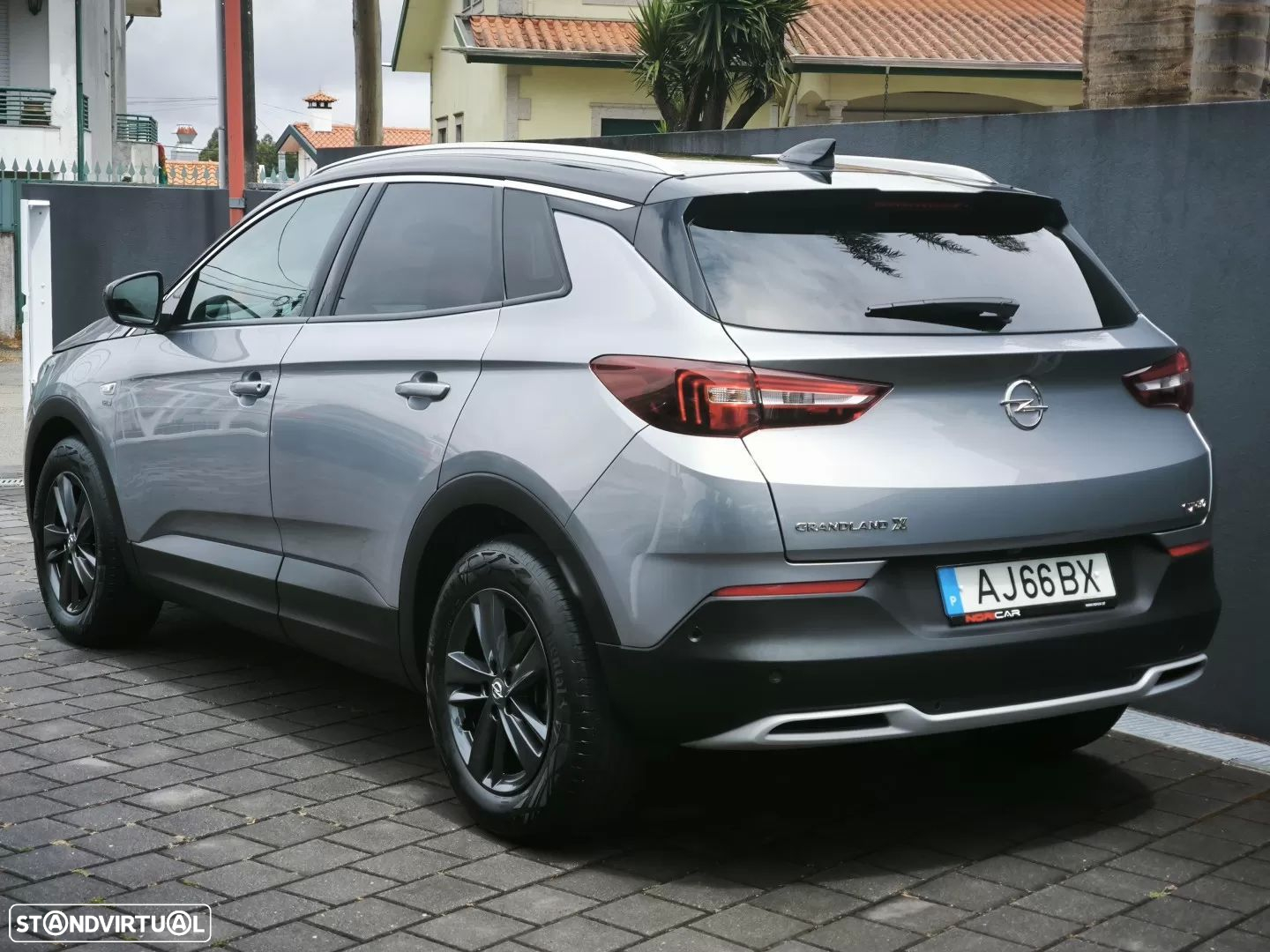 Opel Grandland X 1.2 S&S 120 Anos - 13