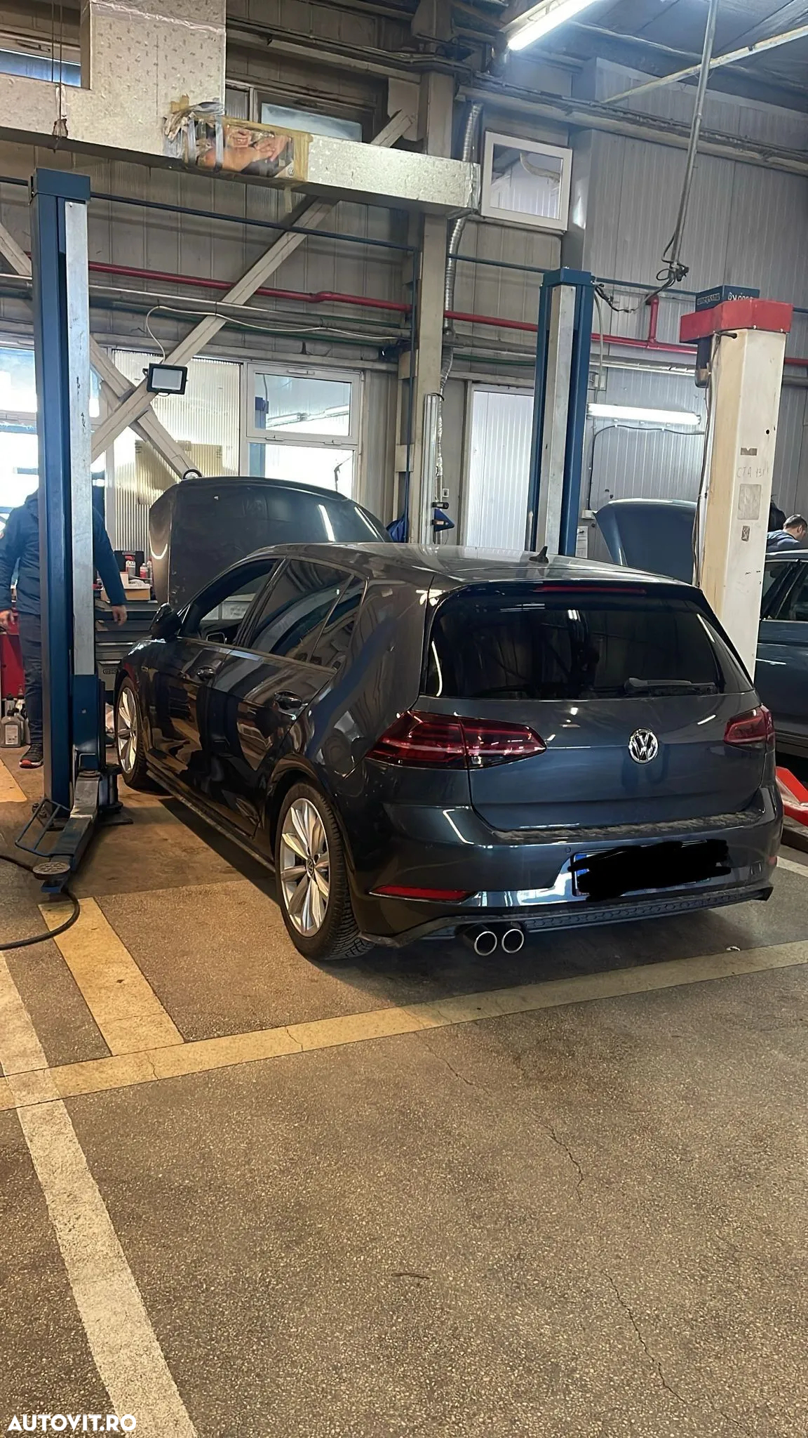 Volkswagen Golf 2.0 TDI DSG GTD - 2