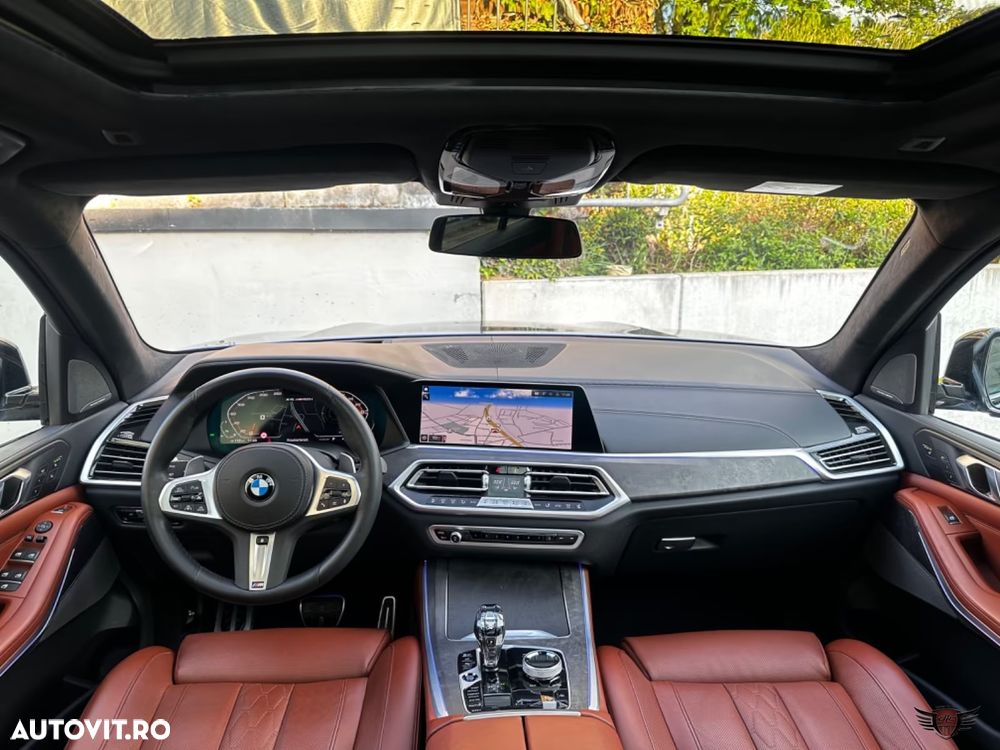 BMW X5 M M50i - 11