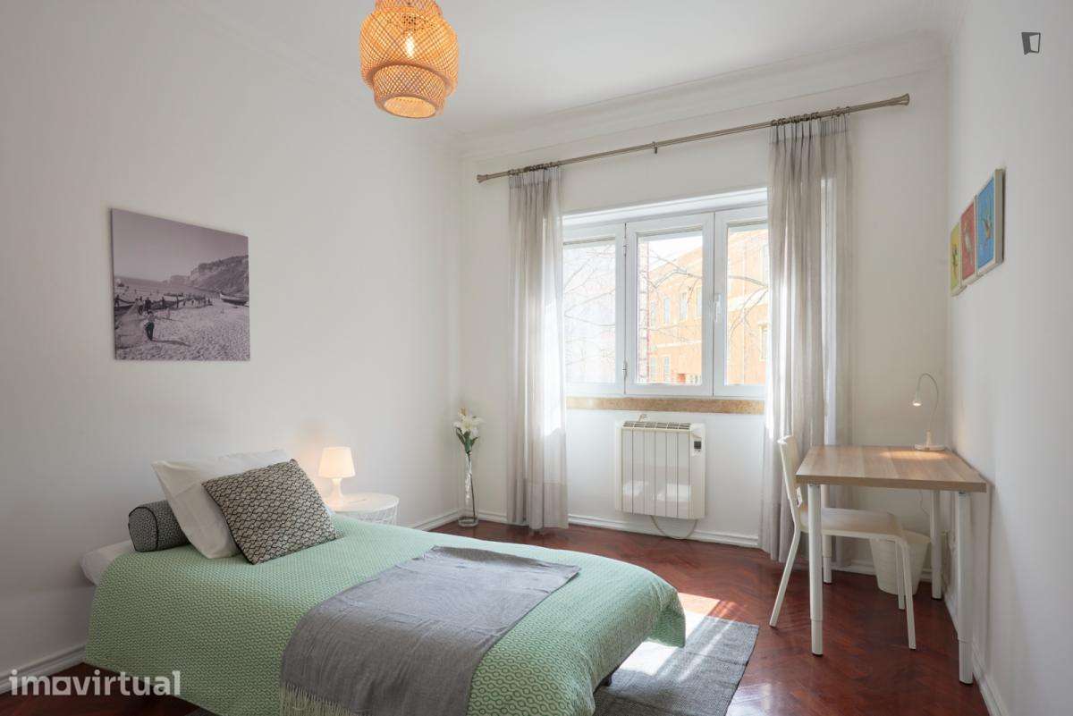 Quarto - localizado em Arroios Lisbon - Grande imagem: 4/25