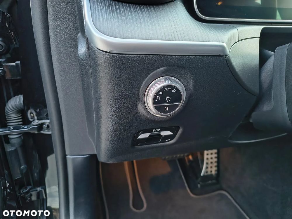 Mercedes-Benz Klasa C 220 d 4Matic T All-Terrain 9G-TRONIC Avantgarde - 23