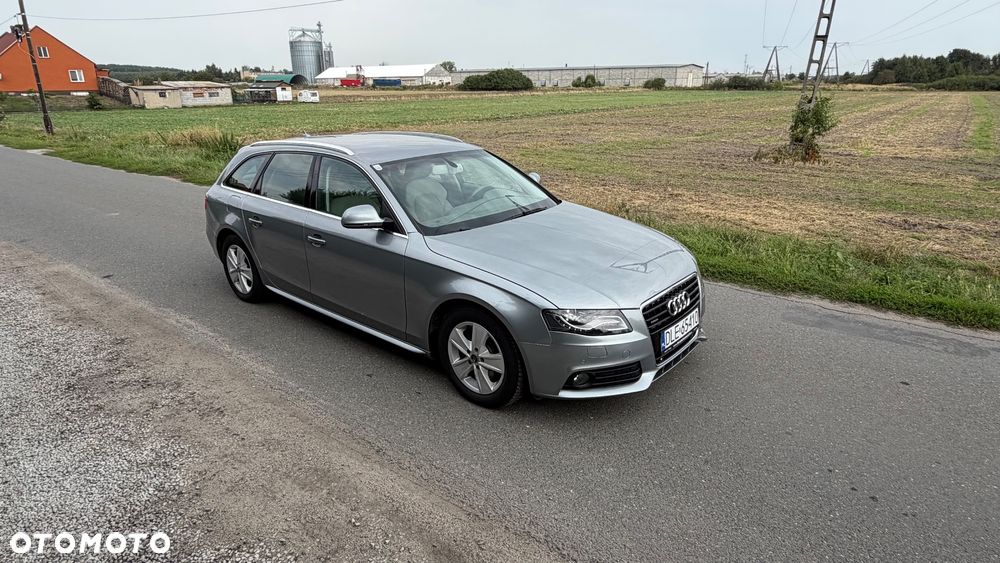 Audi A4 Avant 3.0 TDI DPF quattro S tronic S line Sportpaket - 5