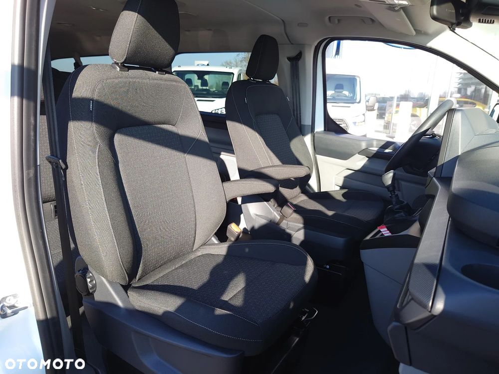 Ford Transit Kombi L2H2 Trend - 18