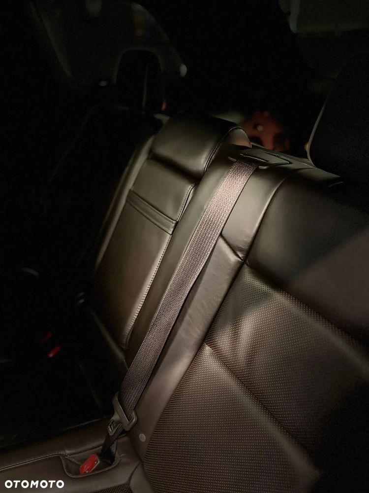 Jeep Grand Cherokee 5.7 V8 HEMI Overland - 23