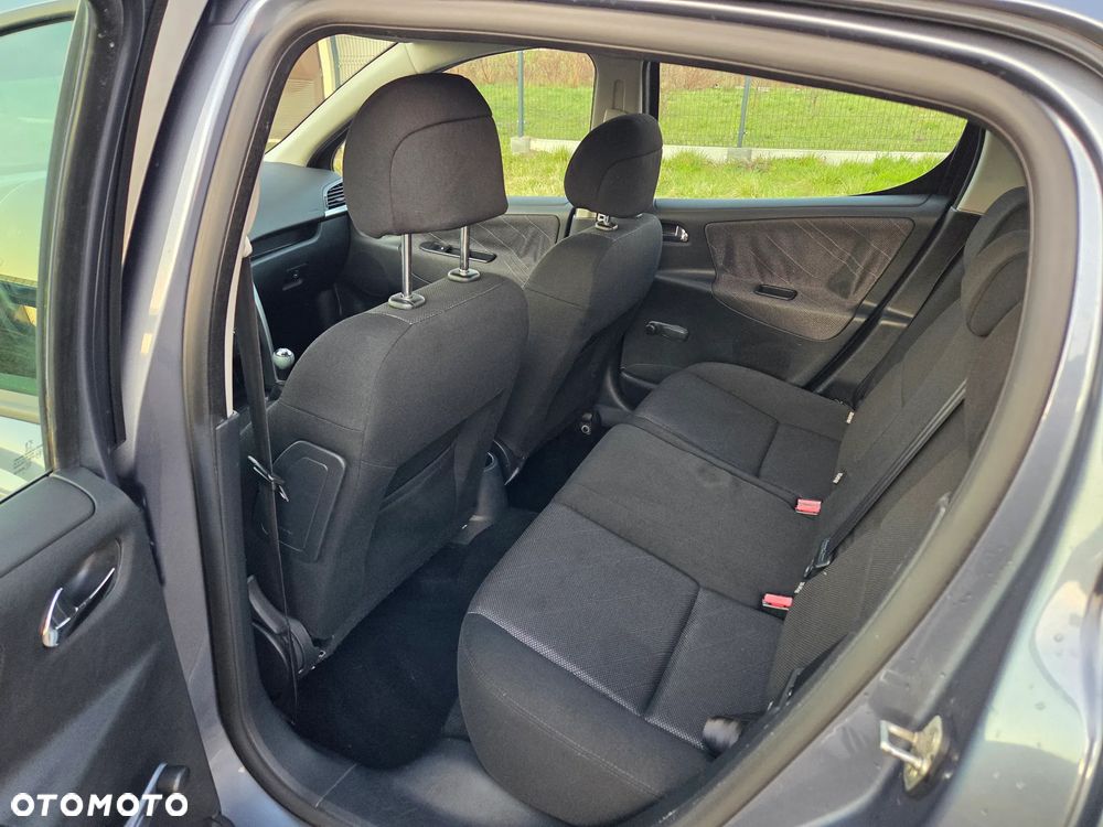 Peugeot 207 120 VTi Sport - 21