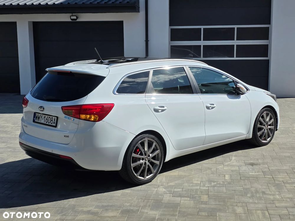 Kia Ceed 1.6 CRDi 128 Platinum Edition - 8