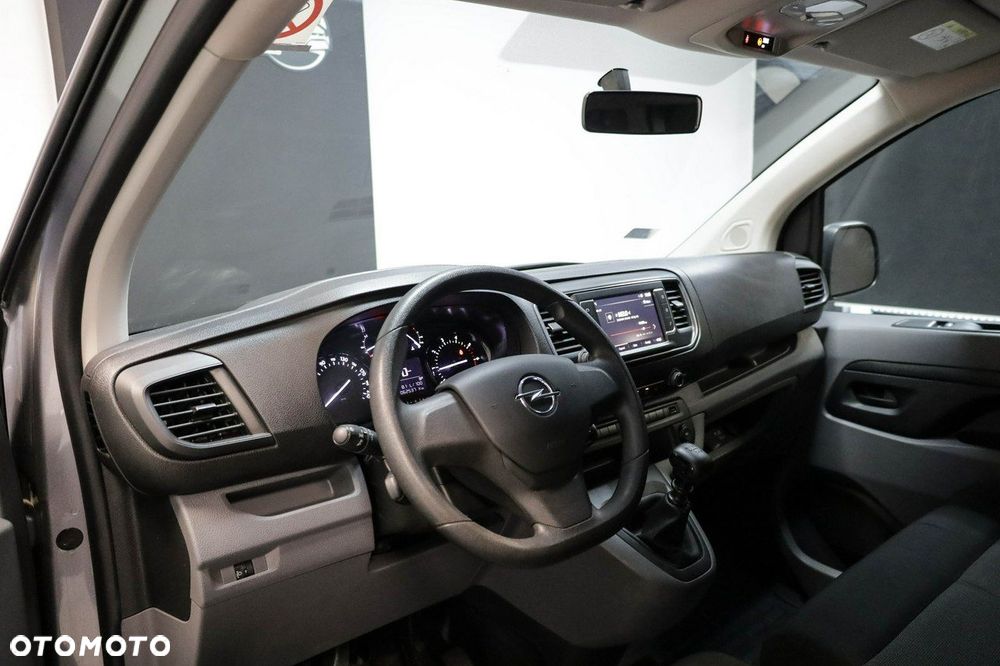 Opel Vivaro - 10