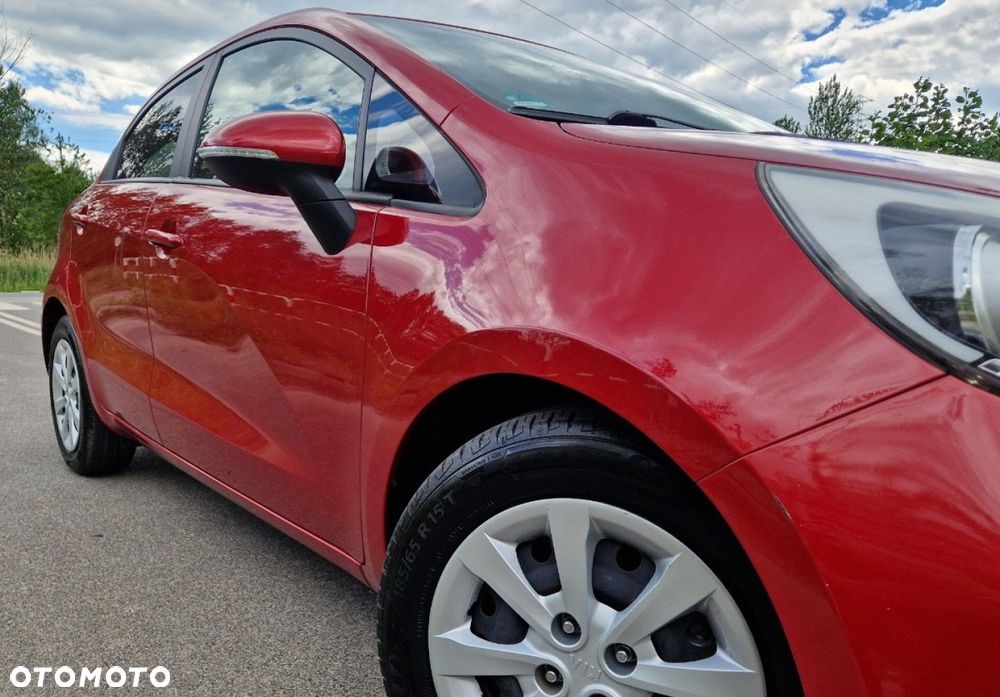 Kia Rio 1.4 Dream Team Edition - 18