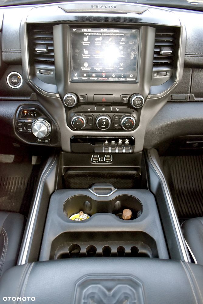 Dodge RAM - 32